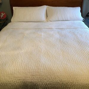 Pottery Barn king quilt and shams